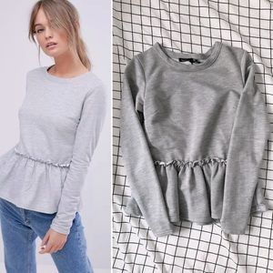 Boohoo peplum hem top gray